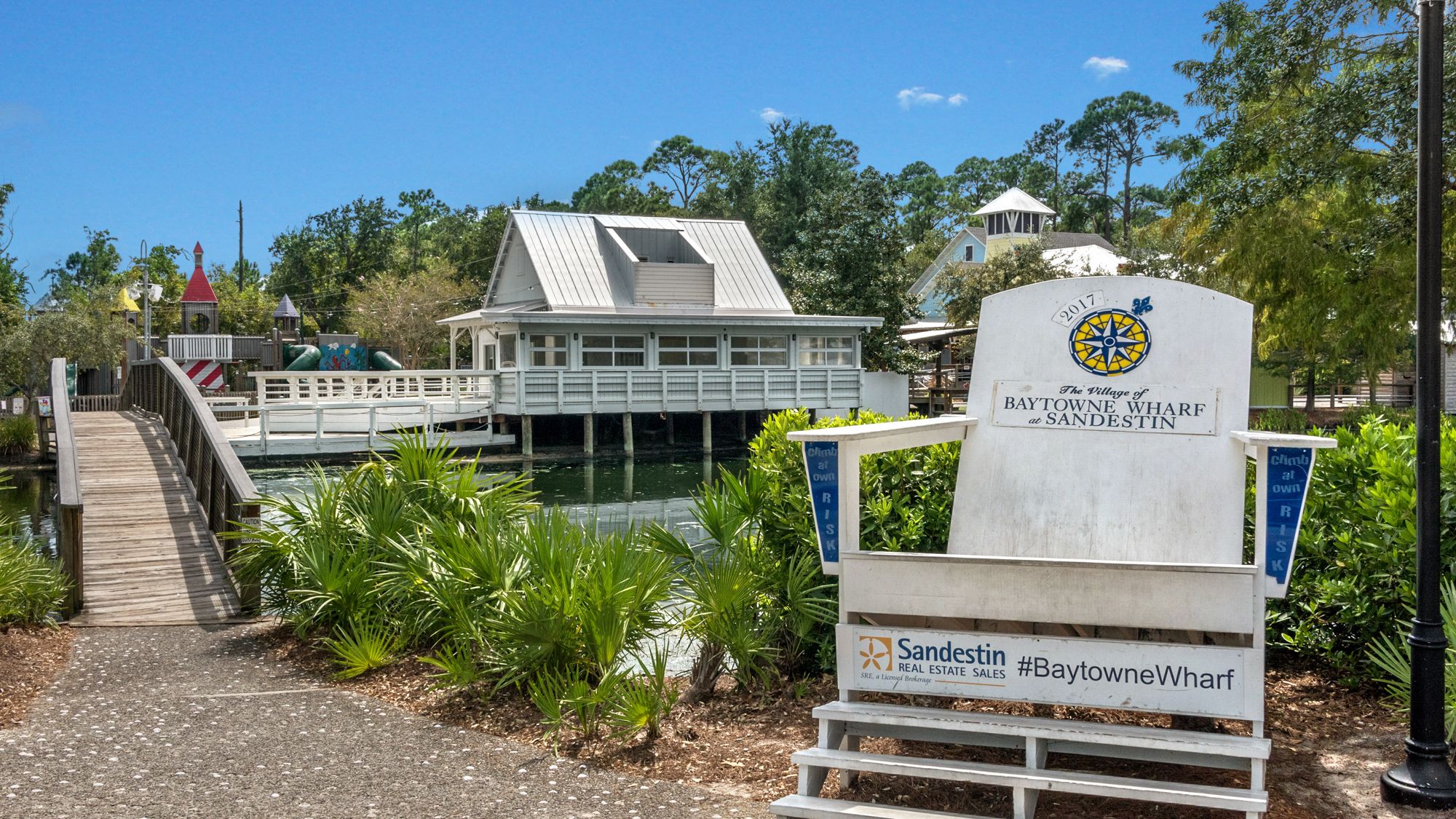 Sandestin Baytown Wharf