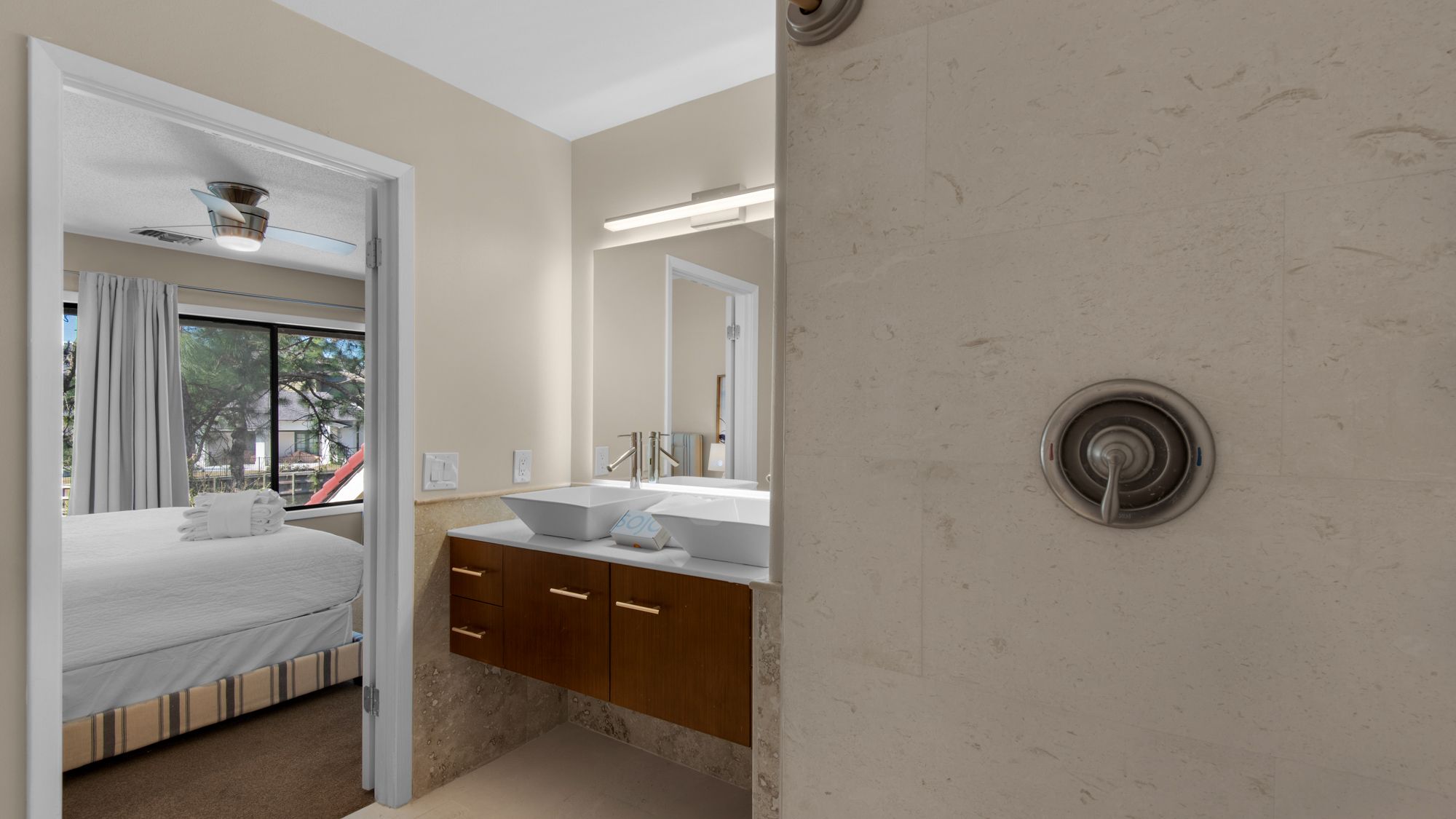 Beachwalk Villas 5052 2nd Floor Private Bathroom