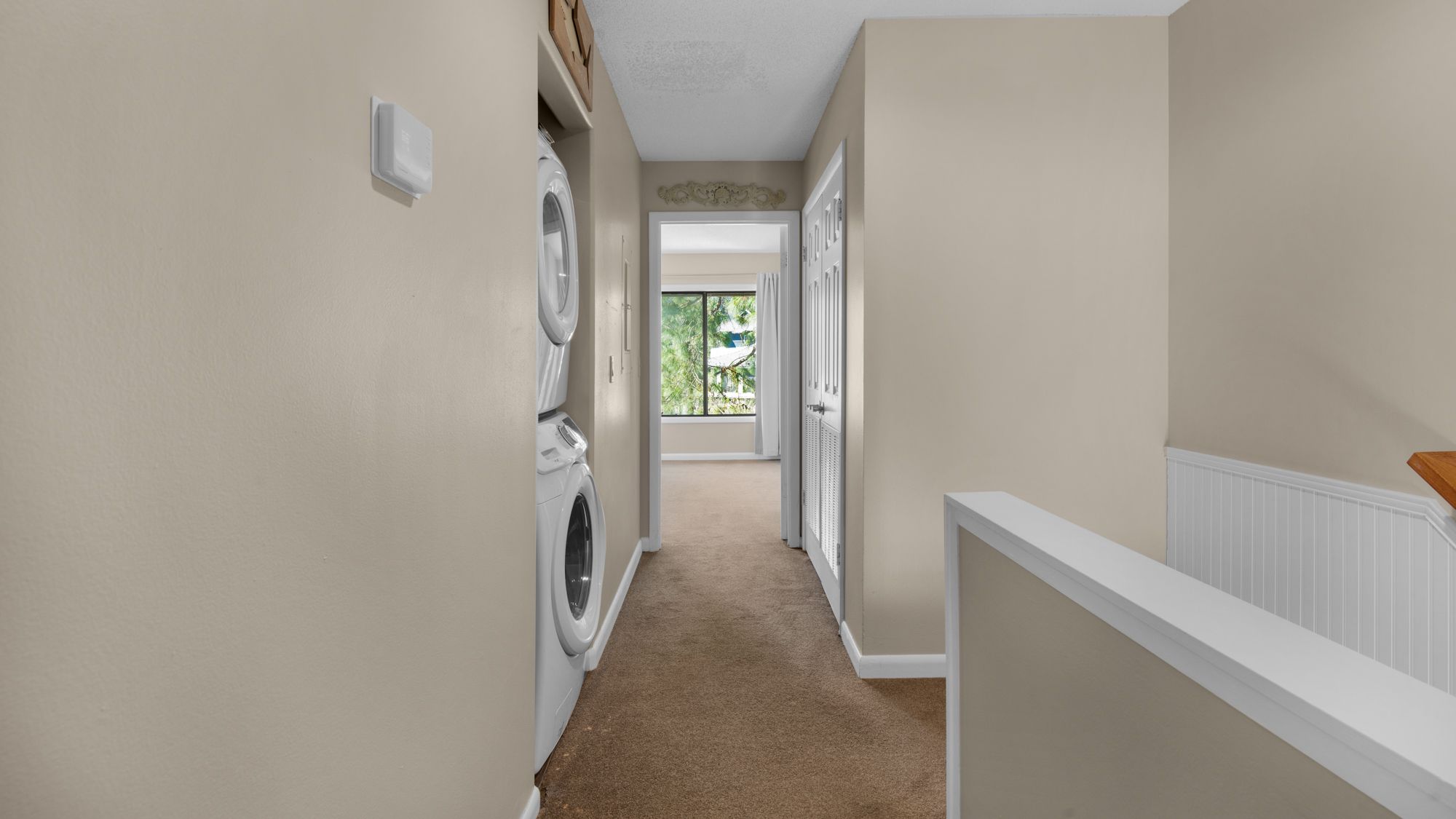 Beachwalk Villas 5052 2nd Floor Landing