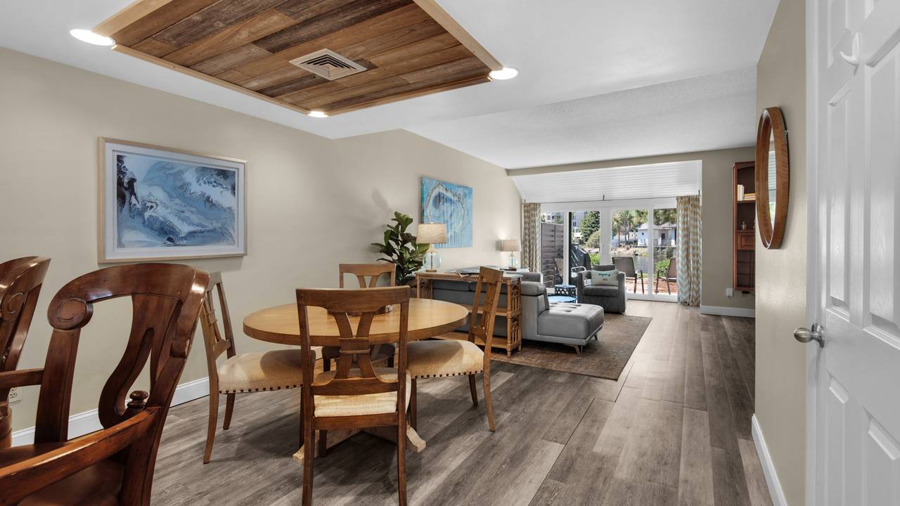 Beachwalk Villas 5052 Dining Area Beachwalk Villas 5052 Dining Area