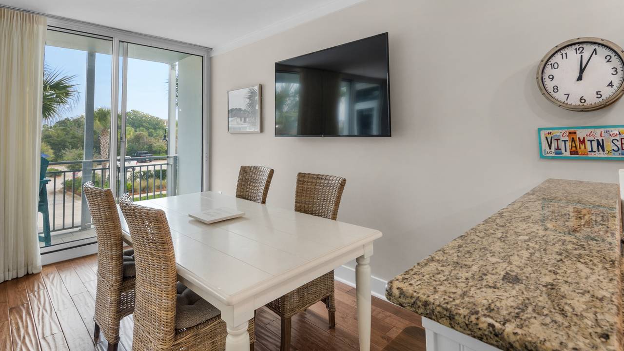 Six Palms 2A Dining Table Six Palms 2A Dining Table