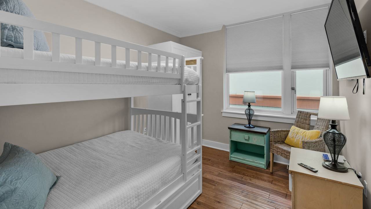 Six Palms 2A Bunk Beds Six Palms 2A Bunk Beds