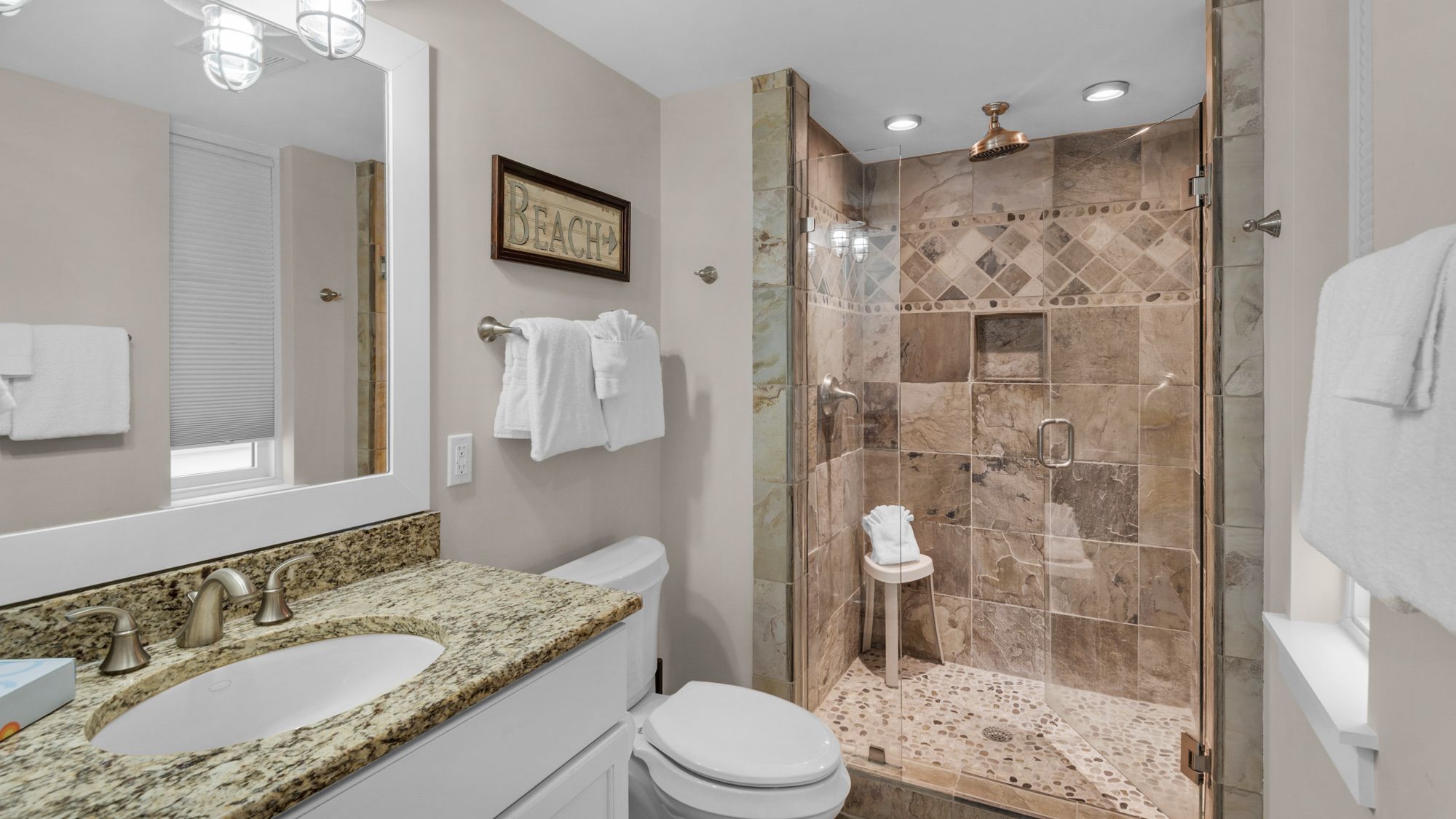 Six Palms 2A Bathroom