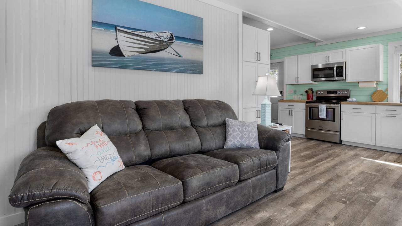 Serenas Secret Couch Serenas Secret Couch