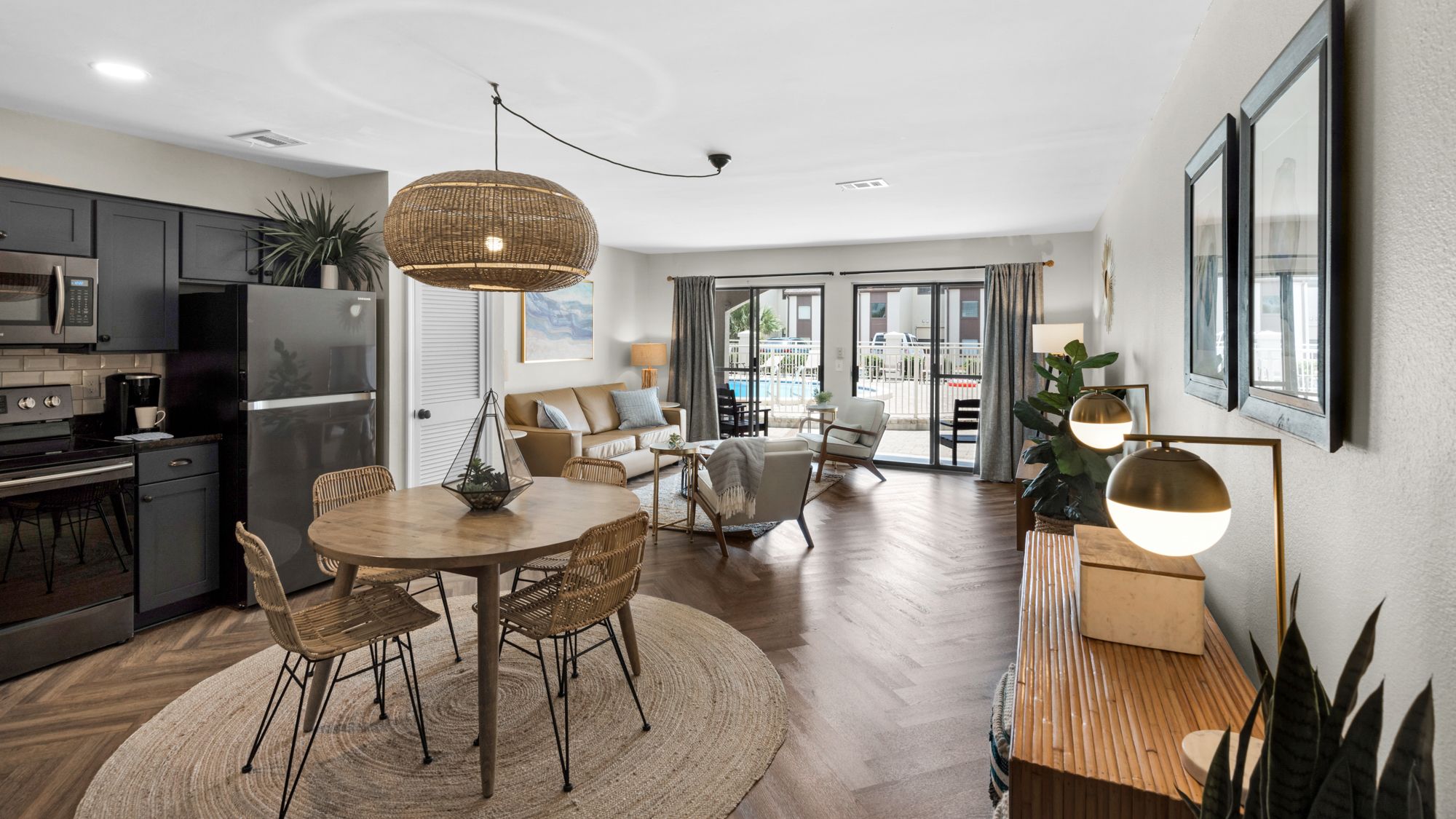 Dune villas 8A Dining Area into Living Area