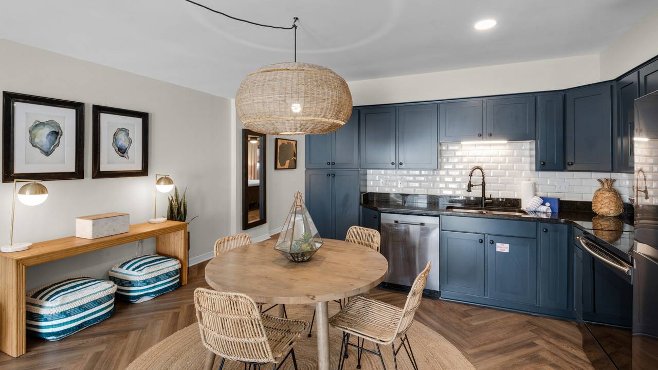 Dune villas 8A Dining Area and Kitchen Dune villas 8A Dining Area and Kitchen