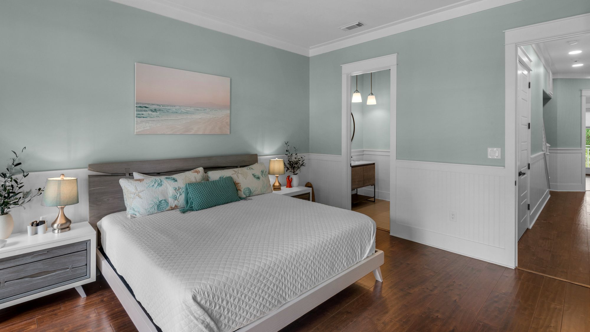 Beach Haven 2nd Floor King Bedroom