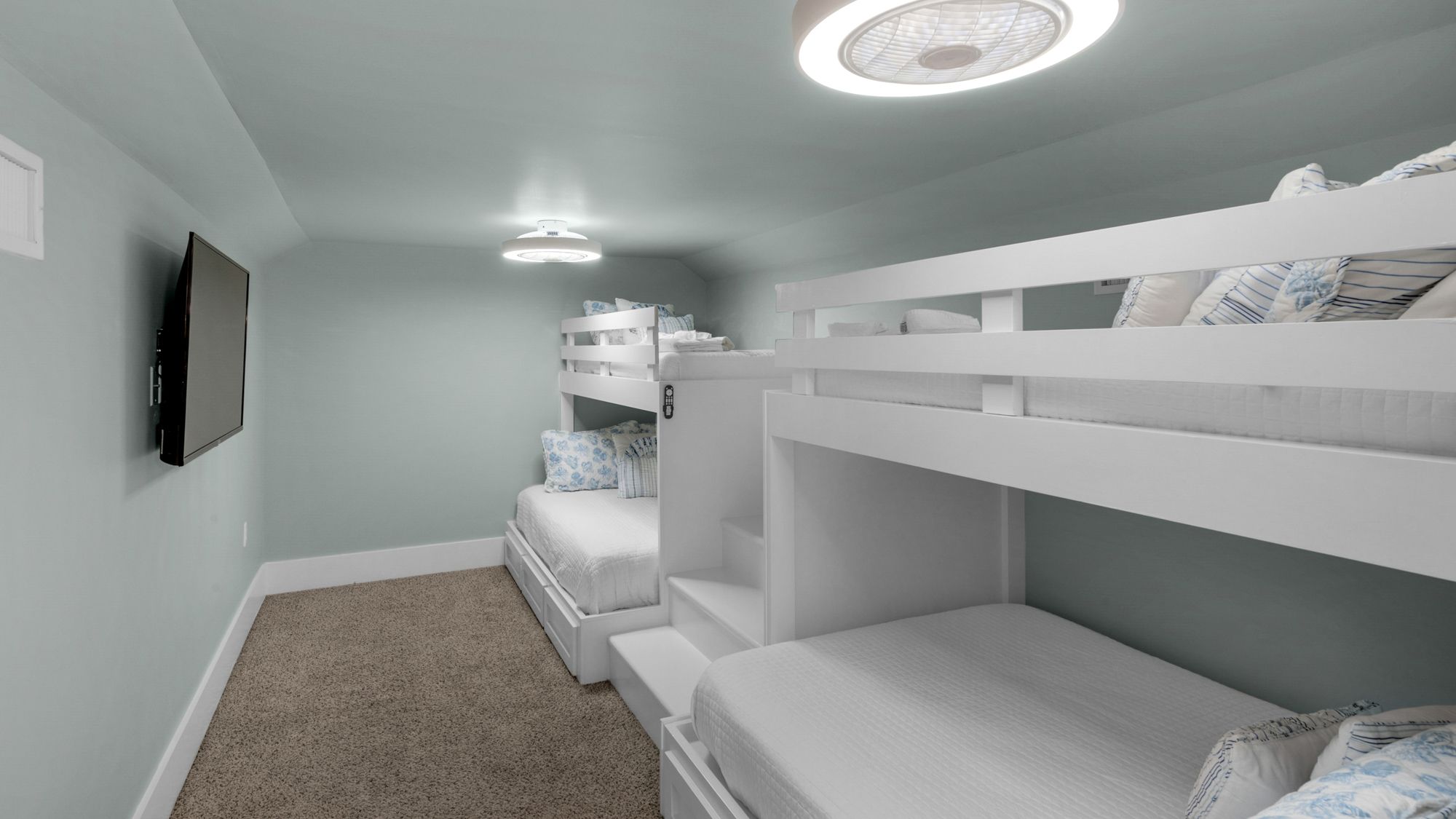 Beach Haven 3rd Floor Bunkroom