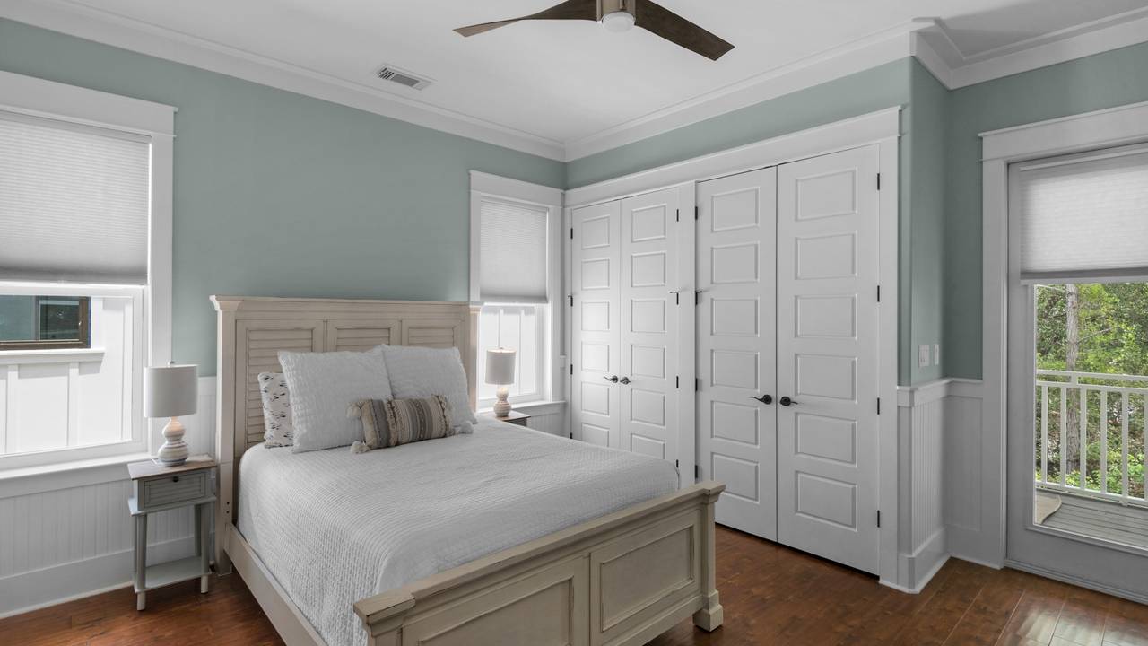 Beach Haven 2nd Floor Queen Bedroom Beach Haven 2nd Floor Queen Bedroom