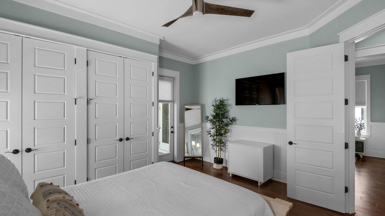 Beach Haven 2nd Floor Queen Bedroom Beach Haven 2nd Floor Queen Bedroom