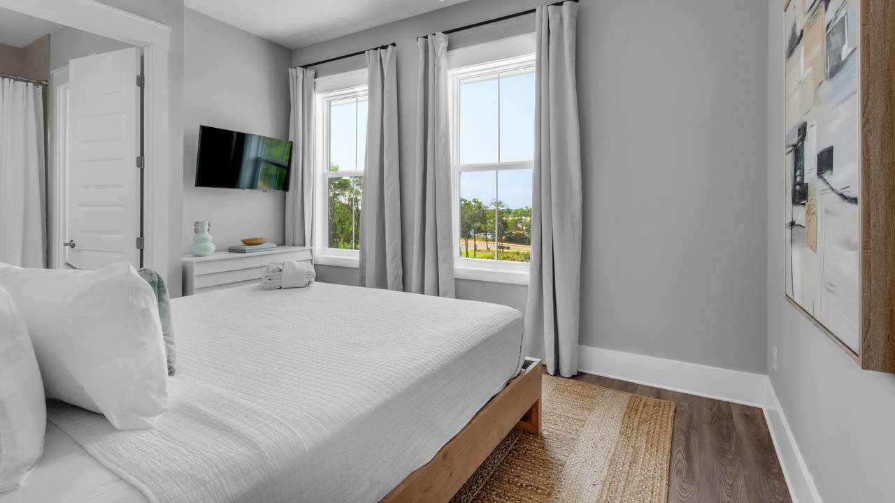 Majestic Palm 2nd Floor King Bedroom Majestic Palm 2nd Floor King Bedroom