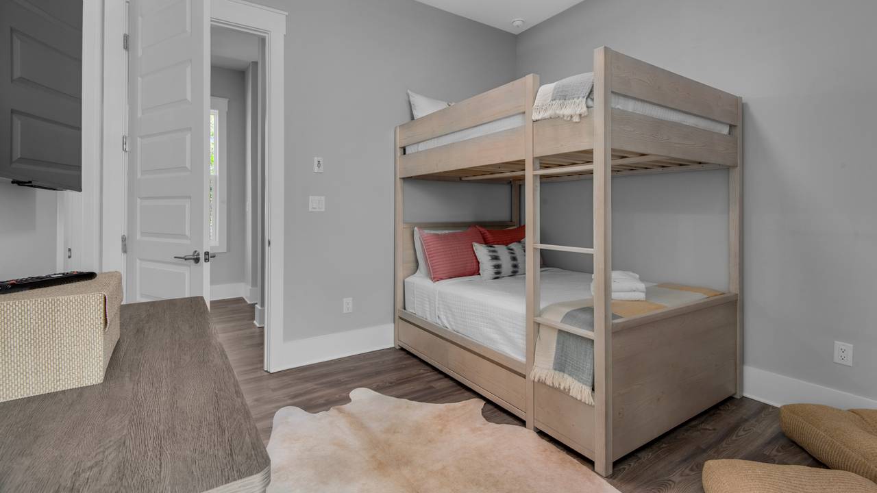 Majestic Palm 2nd Floor Bunkroom Majestic Palm 2nd Floor Bunkroom