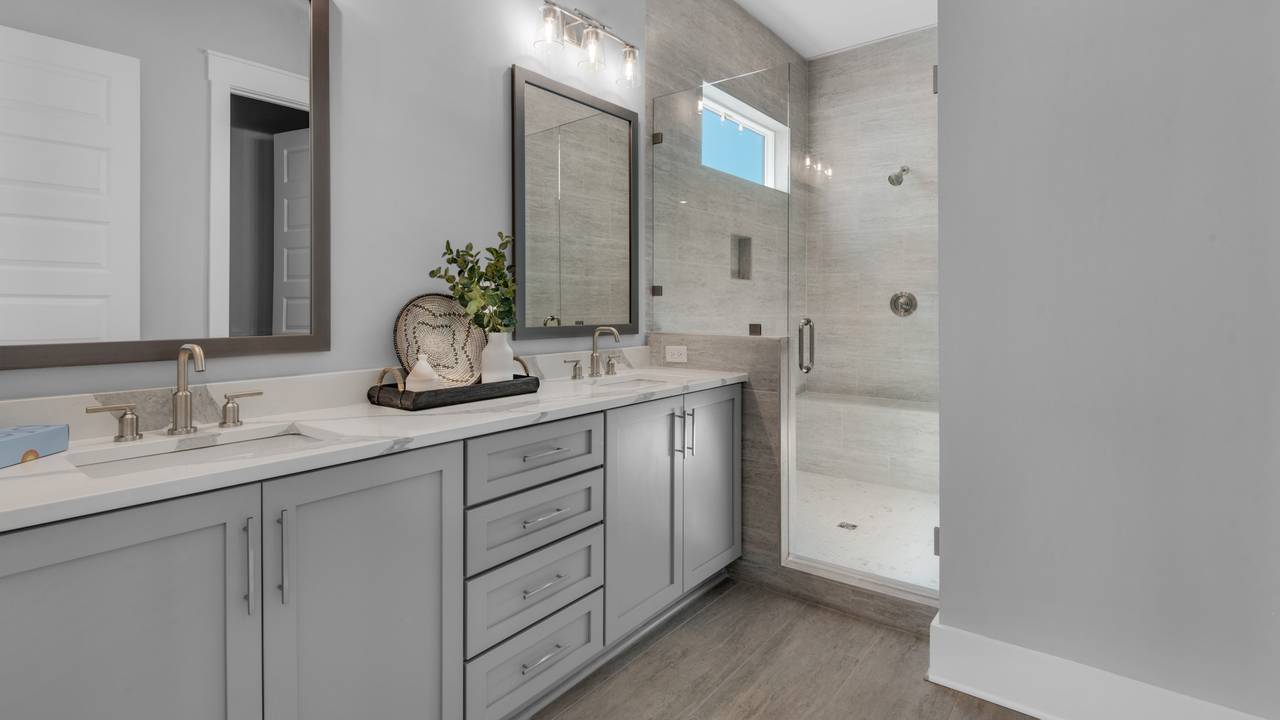 Majestic Palm 2nd Floor Private Bathroom Majestic Palm 2nd Floor Private Bathroom