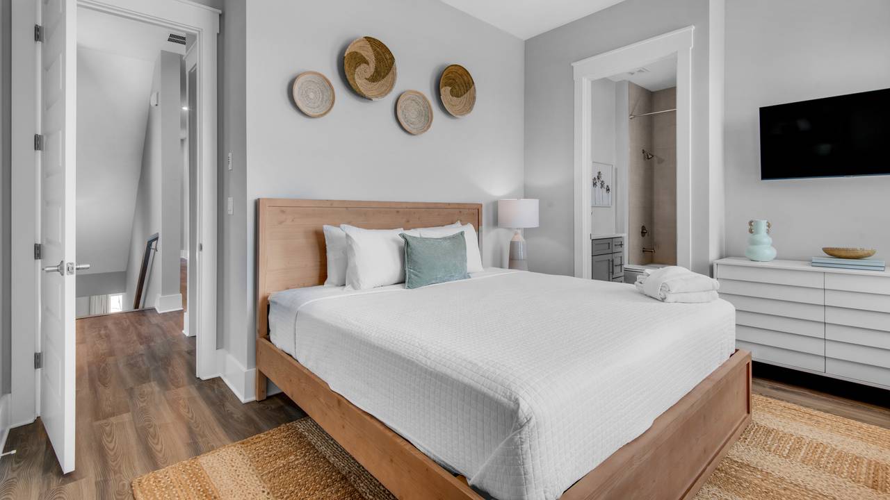 Majestic Palm 2nd Floor King Bedroom Majestic Palm 2nd Floor King Bedroom