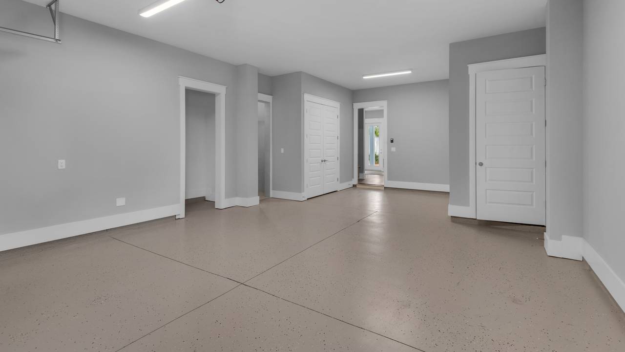 Majestic Palm Garage Majestic Palm Garage