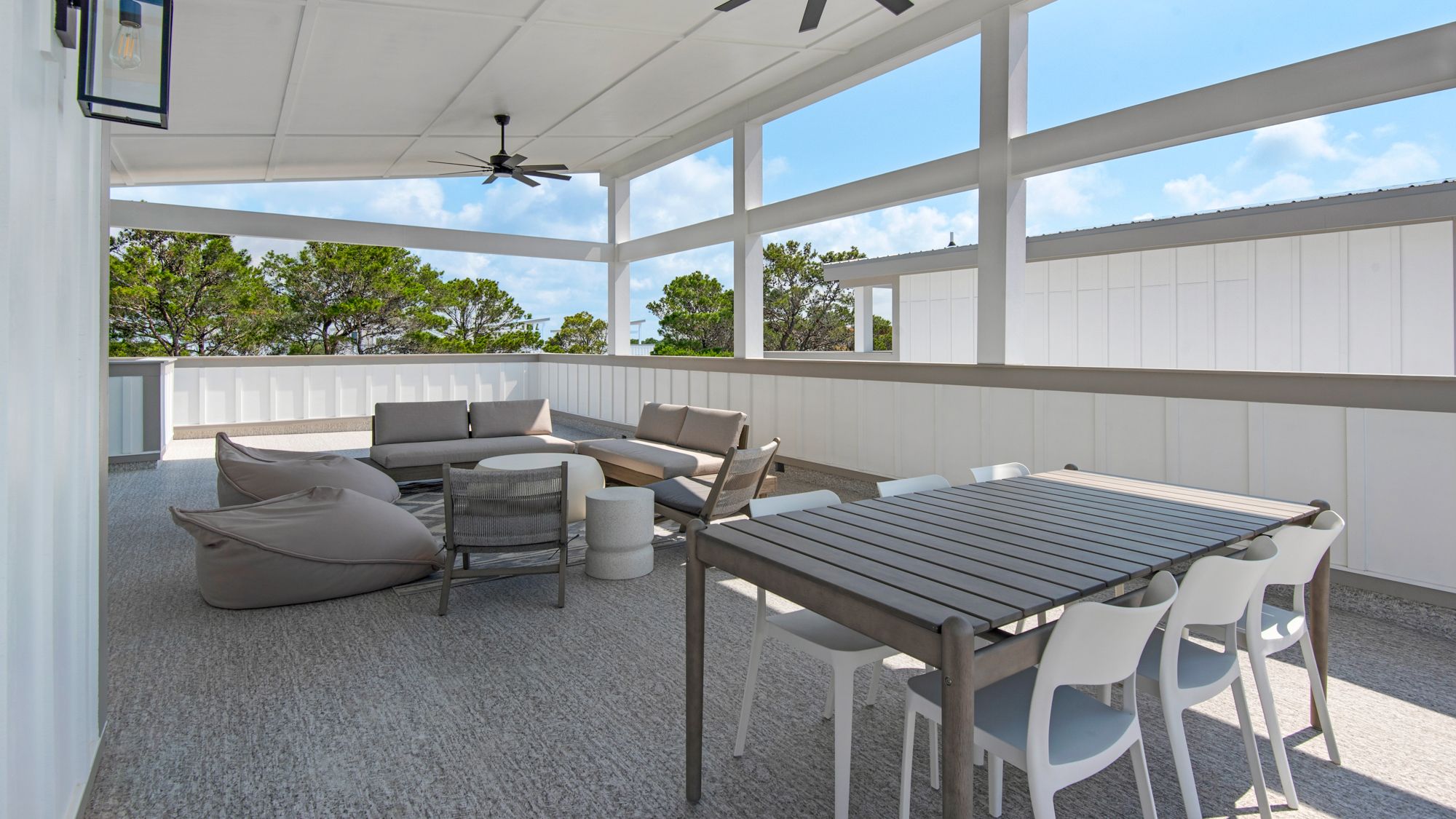 Majestic Palm 3rd Floor Observation Deck