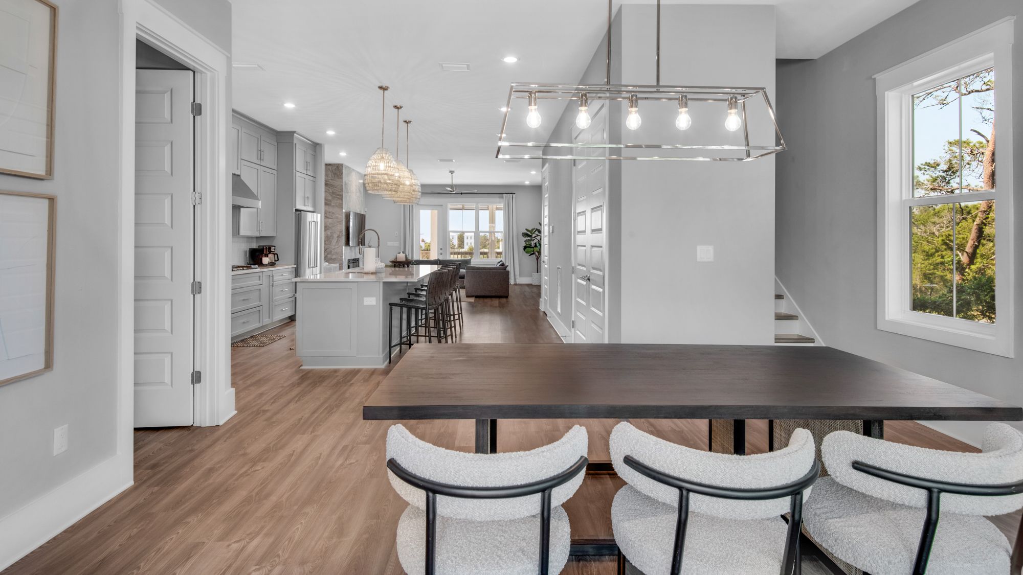 Majestic Palm 2nd Floor