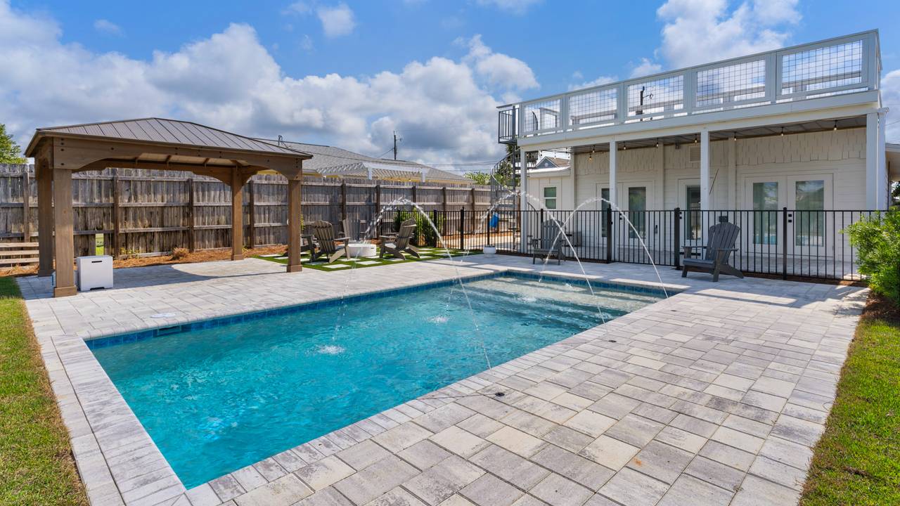 SCRU Pool Area SCRU Pool Area