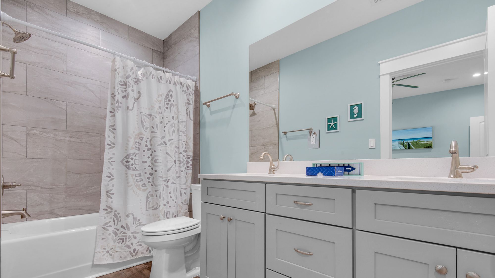 Boat and Beach Bathroom