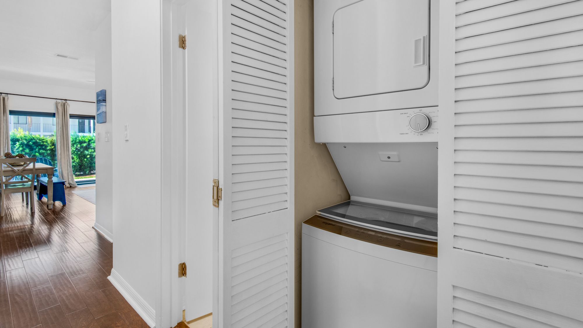 Palms D2 Washer and Dryer