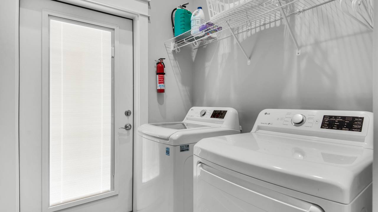 SGSER Washer and Dryer SGSER Washer and Dryer