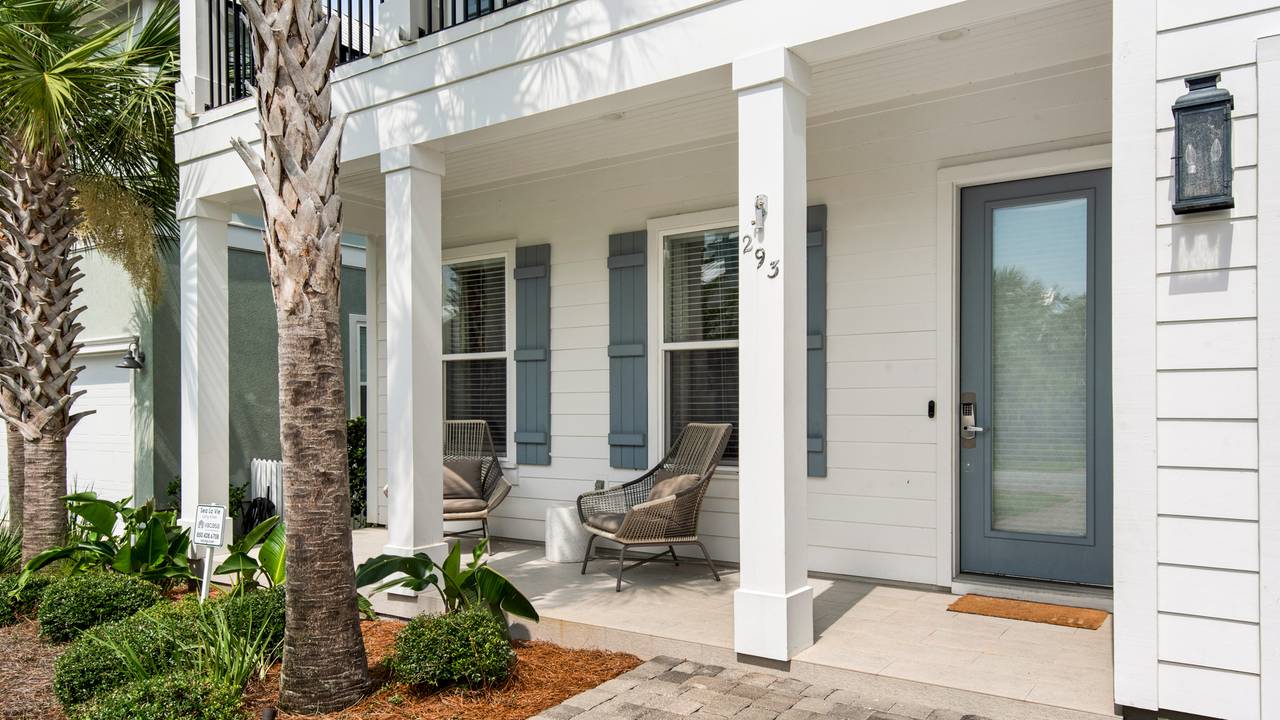 Sea La Vie Front Porch Sea La Vie Front Porch