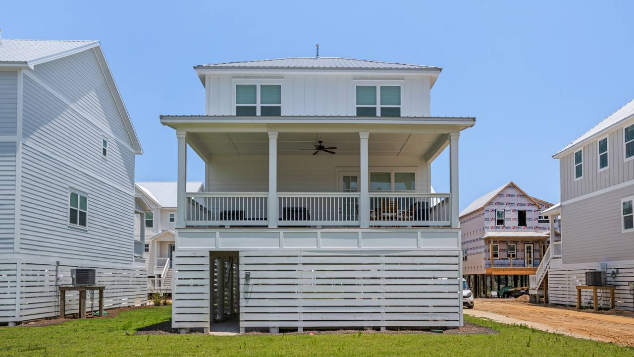 Sitting Bayside Outside Sitting Bayside Outside