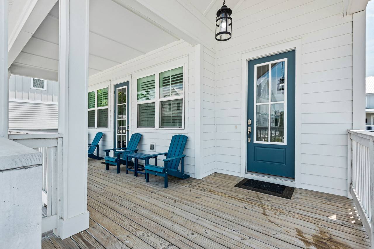Sitting Bayside Front Porch Sitting Bayside Front Porch
