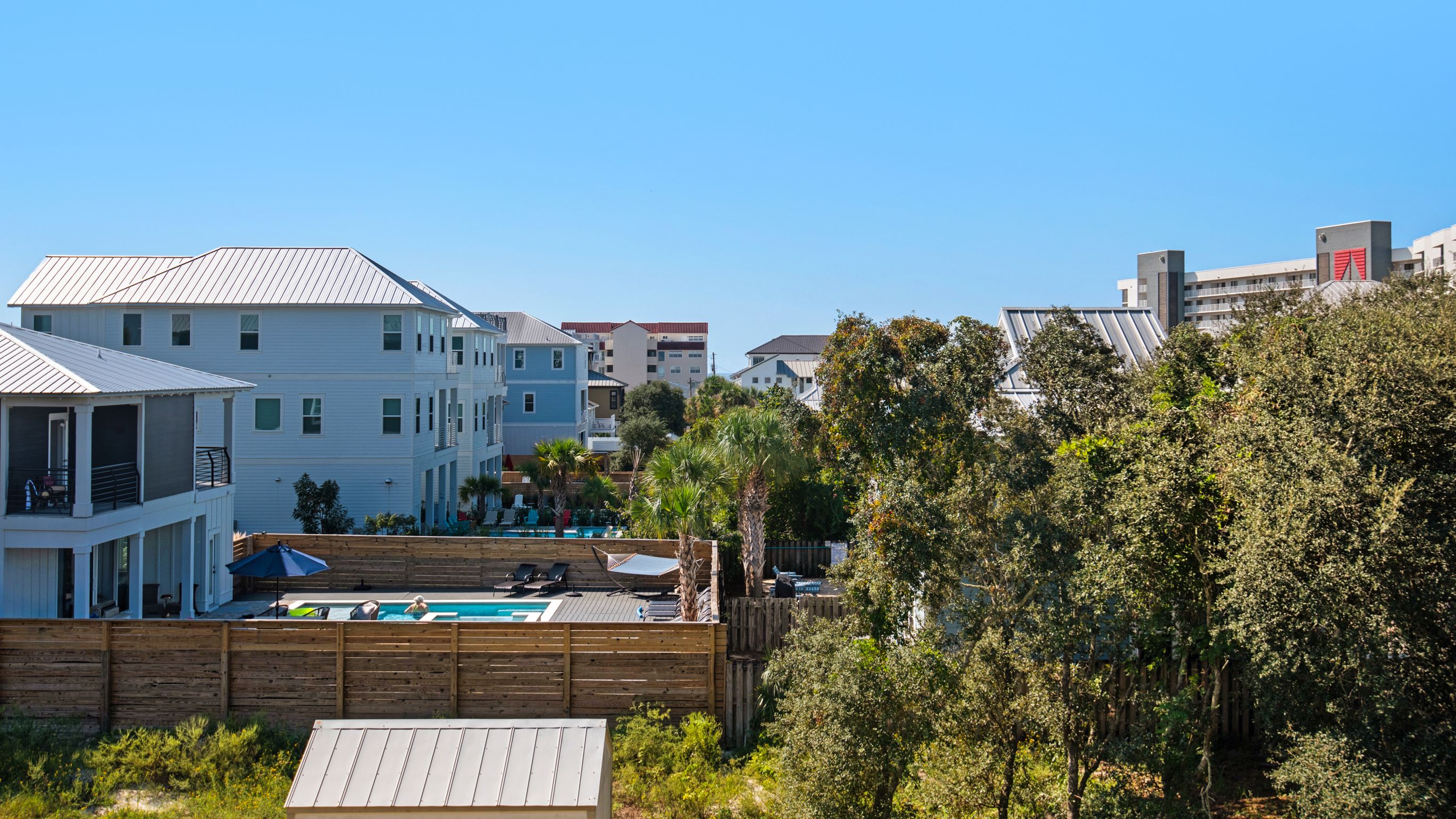 Spyglass TH 106 Exterior