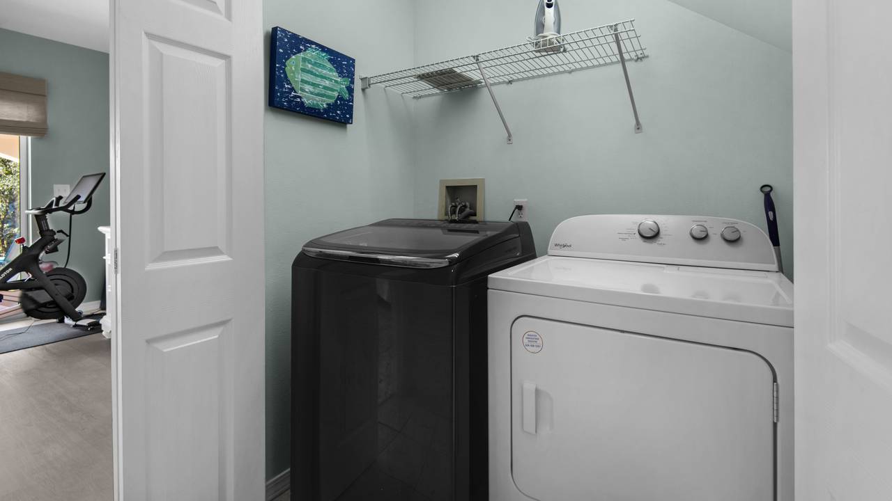Spyglass TH 106 Washer & Dryer Spyglass TH 106 Washer & Dryer
