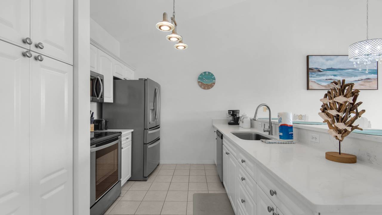 Spyglass TH 106 Kitchen Area Spyglass TH 106 Kitchen Area