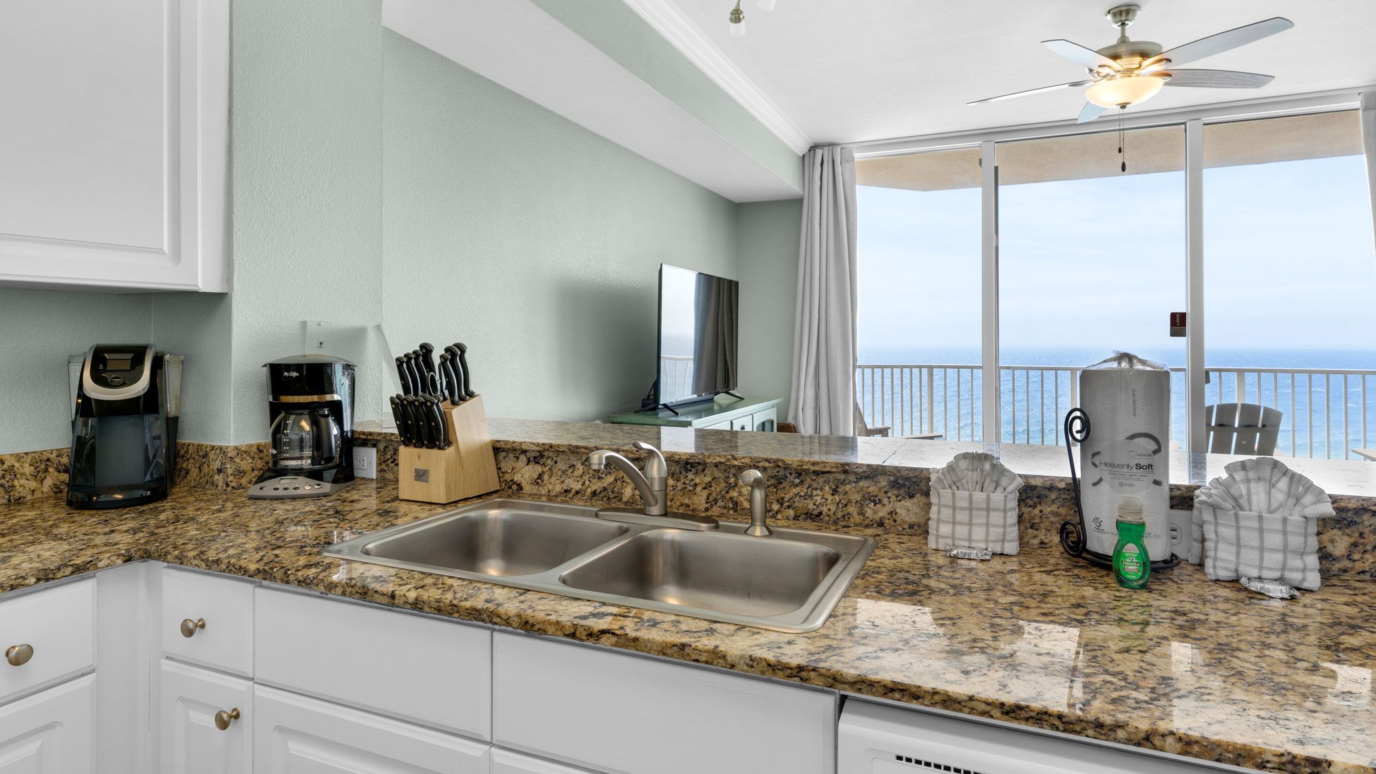 Tidewater 1416 Kitchen & Living Area w/ Gulf views