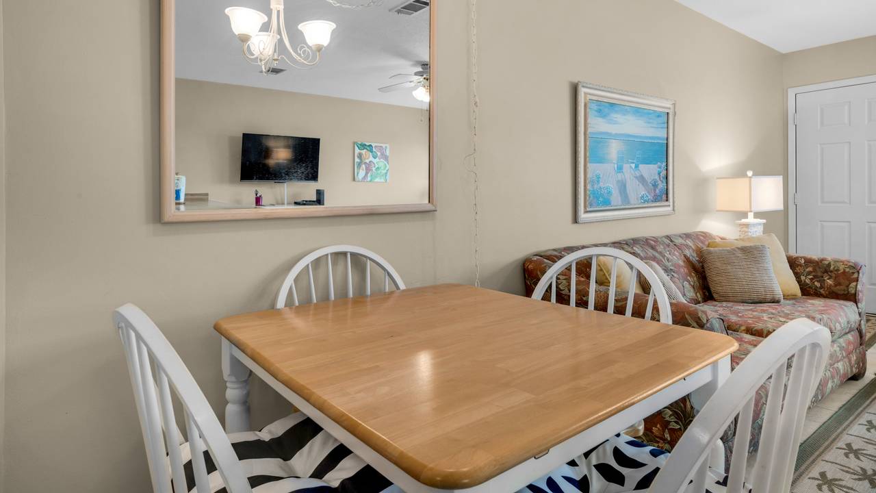 Hidden Beach Villas 235 Dining Table Hidden Beach Villas 235 Dining Table