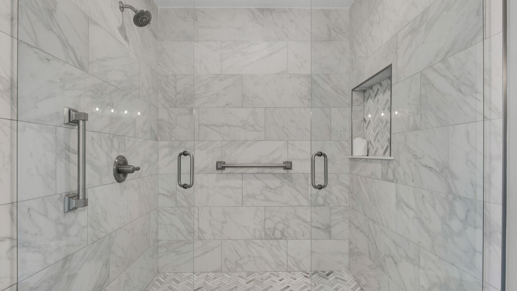 Destin Seafarer 211 Bathroom