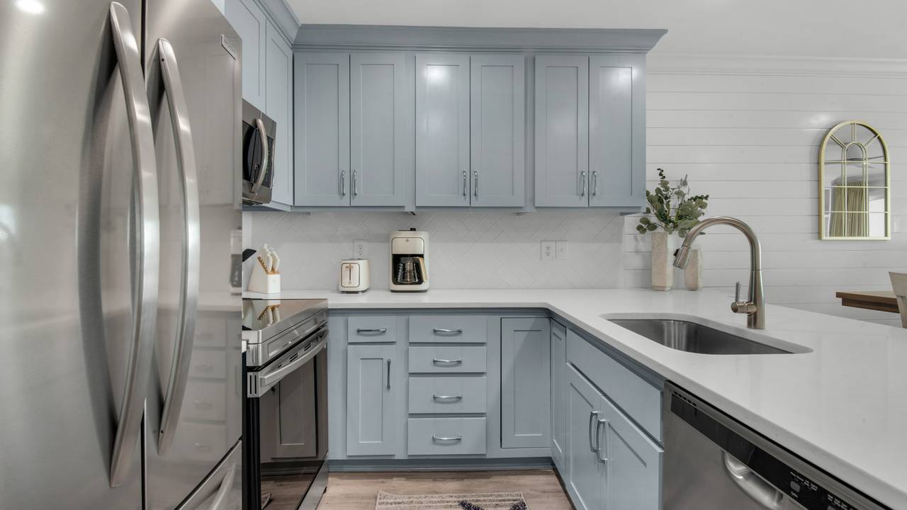 Destin Seafarer 211 Kitchen Destin Seafarer 211 Kitchen