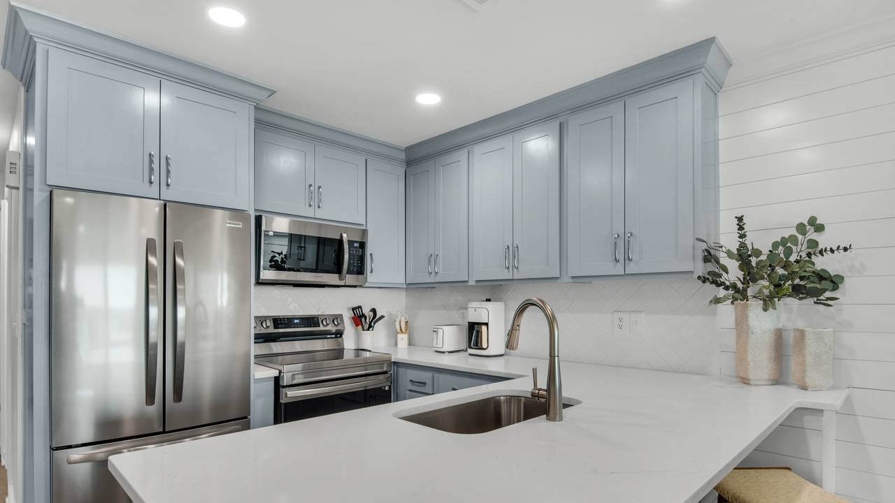 Destin Seafarer 211 Kitchen Destin Seafarer 211 Kitchen