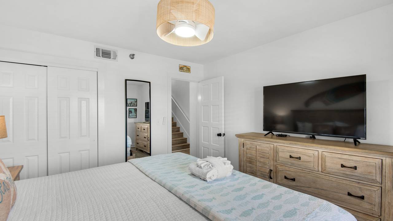 Destin Seafarer 211 Bedroom Destin Seafarer 211 Bedroom