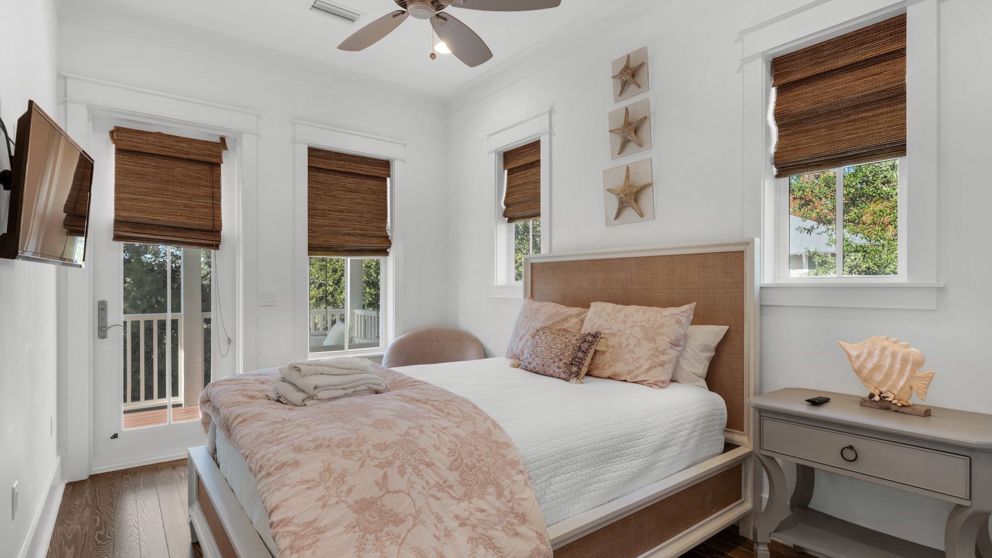  Friday on my Mind Bedroom