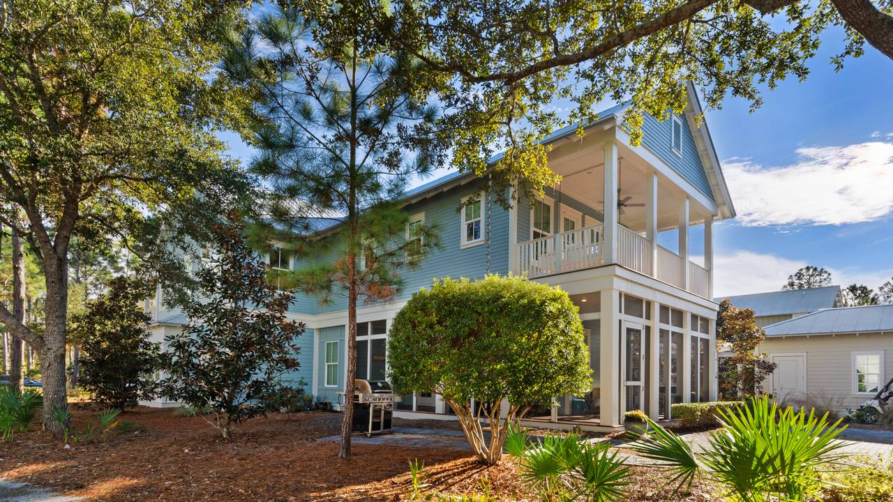 Friday on my Mind Exterior Friday on my Mind Exterior