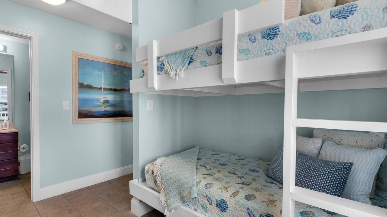 Laketown Wharf 729 Bedroom Laketown Wharf 729 Bedroom