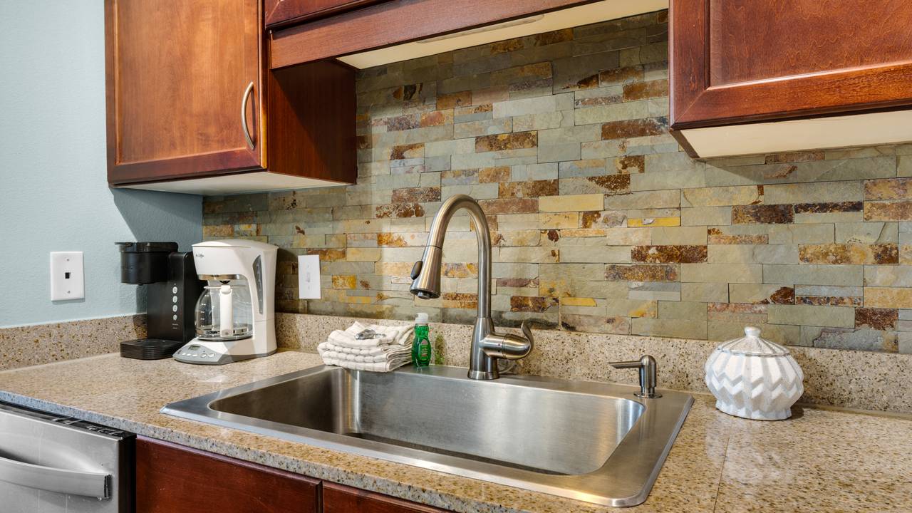 Laketown Wharf 729 Kitchen Area Laketown Wharf 729 Kitchen Area