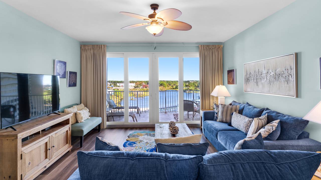 Laketown Wharf 729 Living Area lake view Laketown Wharf 729 Living Area lake view