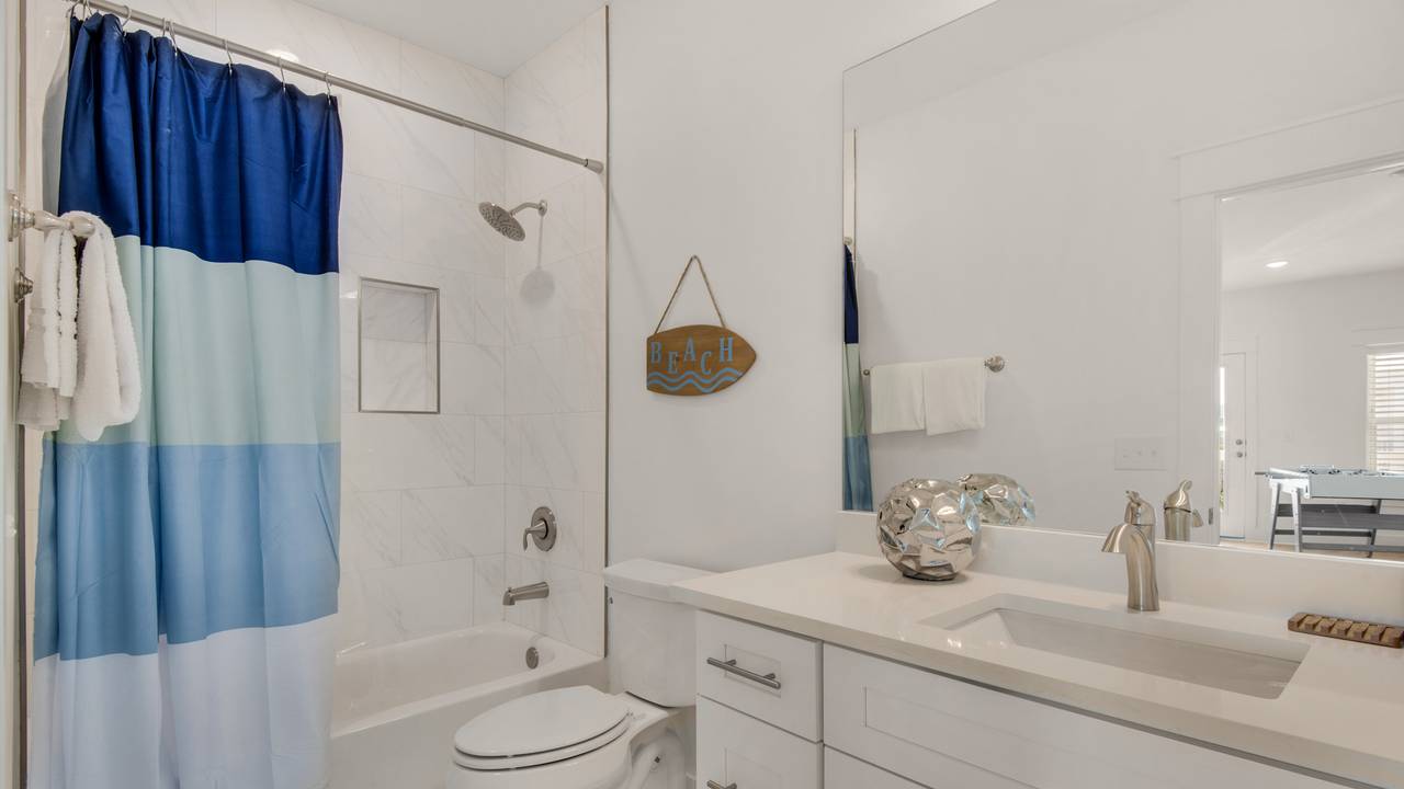 Serene Stay on 30A Bathroom Serene Stay on 30A Bathroom