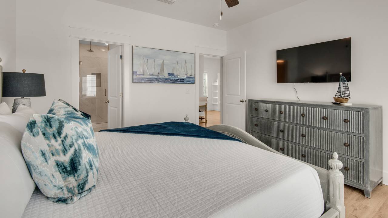 Serene Stay on 30A Bedroom Serene Stay on 30A Bedroom