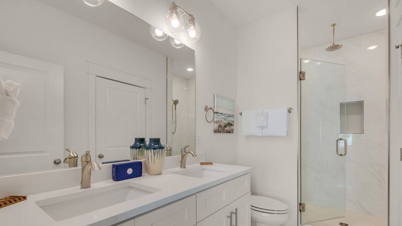 Serene Stay on 30A Bathroom Serene Stay on 30A Bathroom