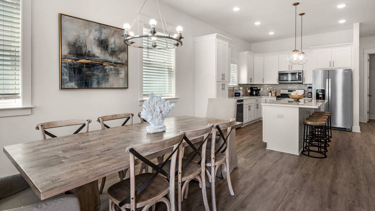Serene Stay on 30A Dining Table and Kitchen Serene Stay on 30A Dining Table and Kitchen