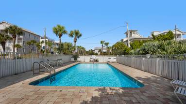 Commodores Retreat Pool Commodores Retreat Pool