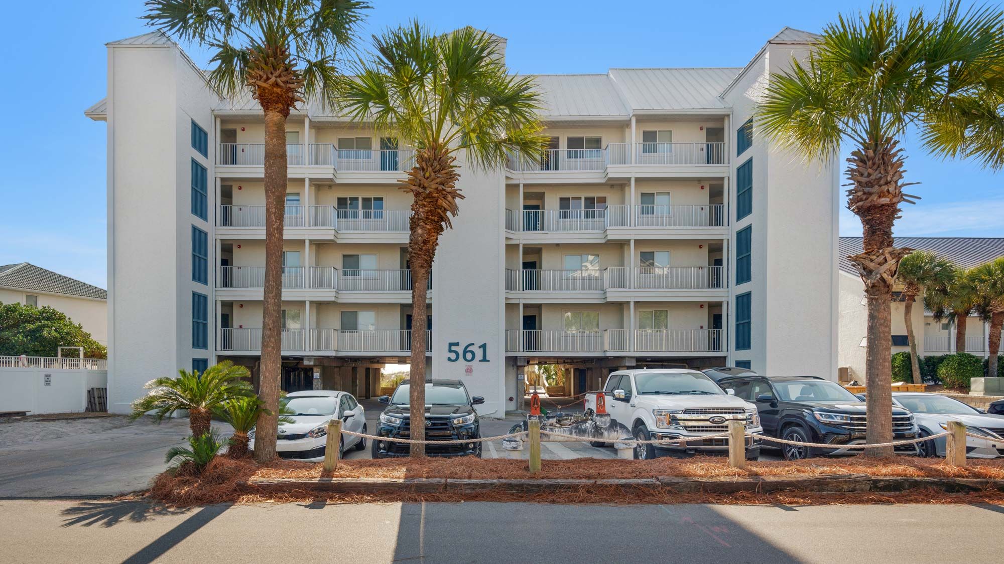 Commodores Retreat Complex