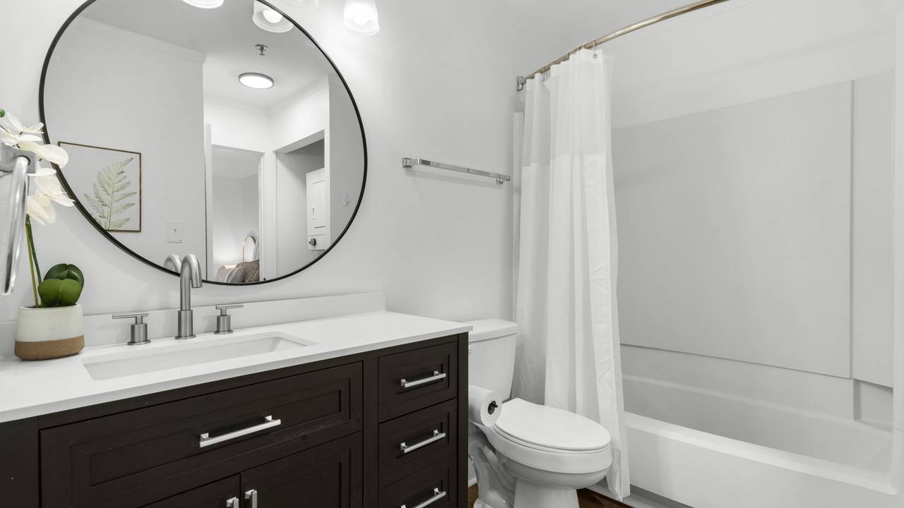 Commodore's Retreat 104 Bathroom Commodore's Retreat 104 Bathroom