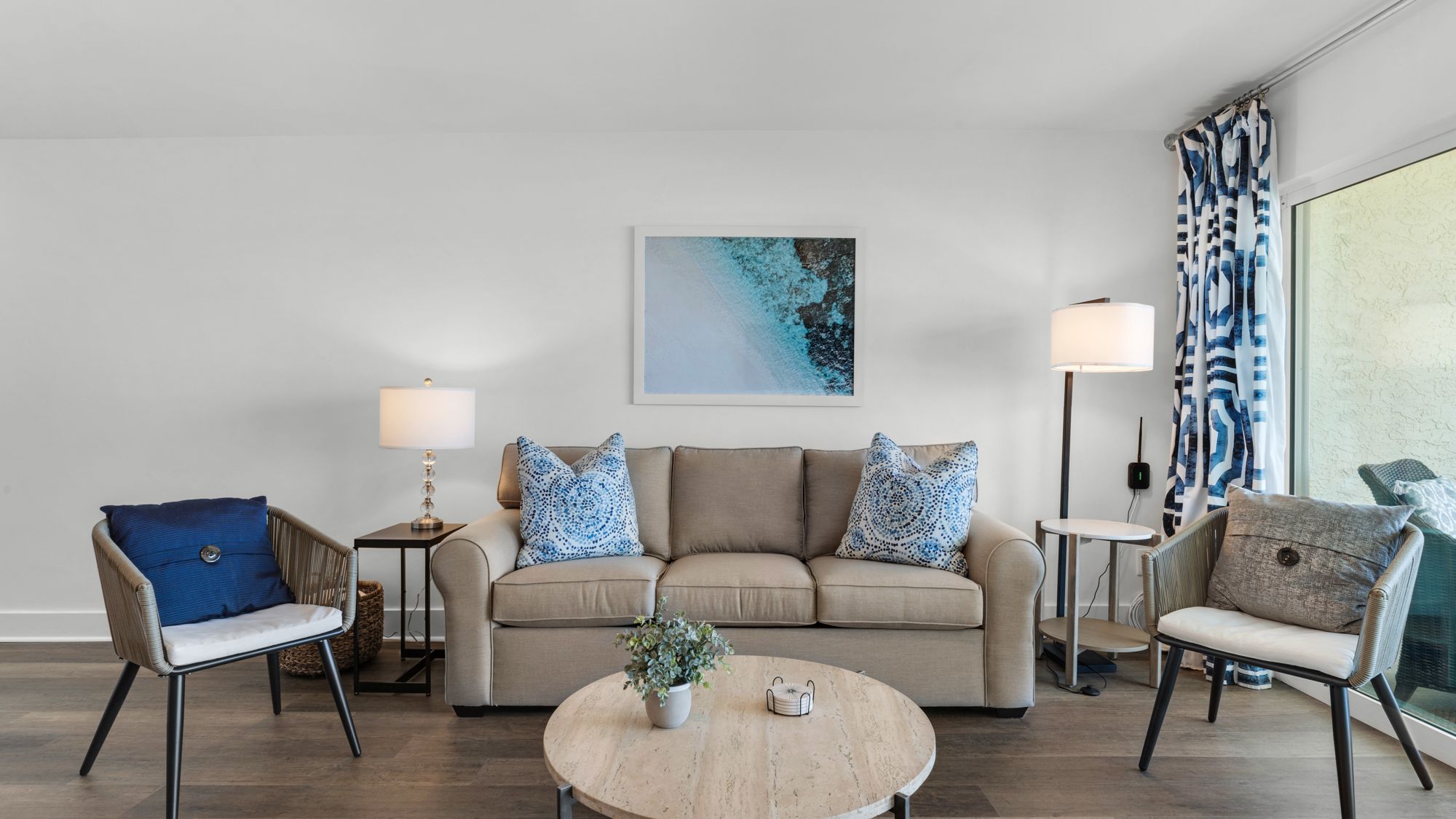 Commodore's Retreat 104 living Area